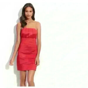 Chic Red Strapless Prom Dress